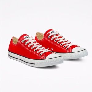 red Converse Chuck Taylor All Star low top sneakers❤️size 7